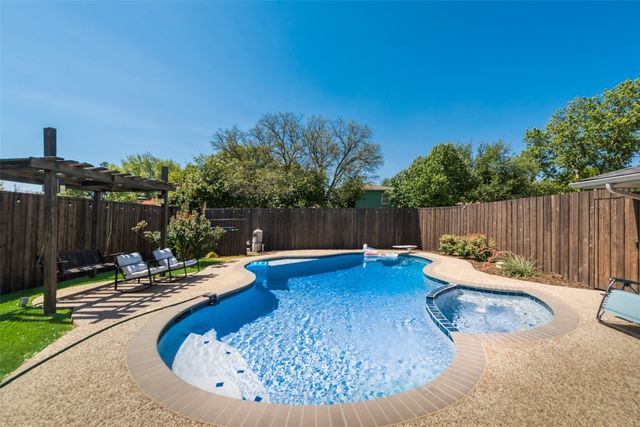 1514 Northland Street, Carrollton, TX 75006