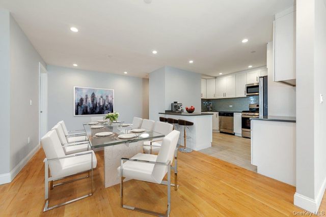 661 W Broadway 401, Long Beach, NY 11561