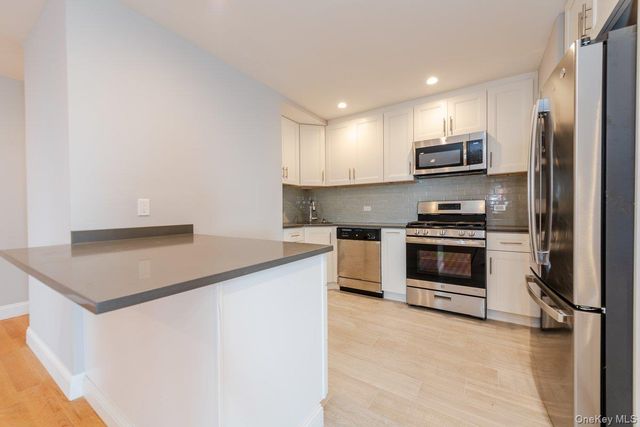 661 W Broadway 401, Long Beach, NY 11561