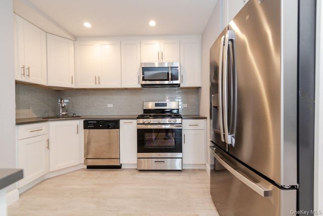 661 W Broadway 401, Long Beach, NY 11561