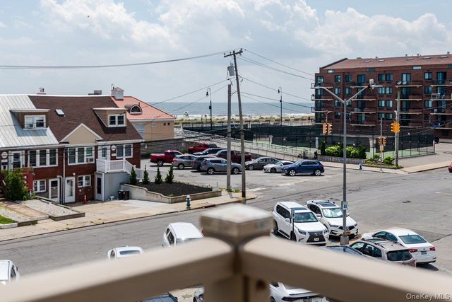 661 W Broadway 401, Long Beach, NY 11561