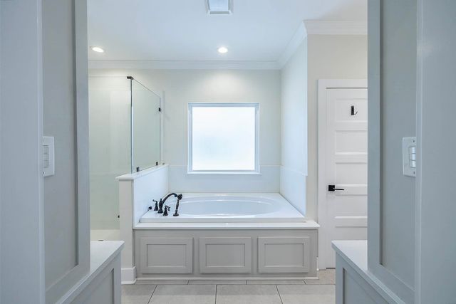 174 Bayou Lafourche Drive, Thibodaux, LA 70301