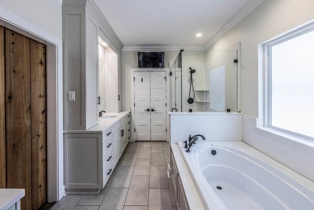 174 Bayou Lafourche Drive, Thibodaux, LA 70301