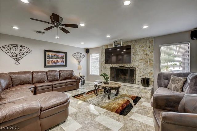 2720 East Quail Avenue, Las Vegas, NV 89120