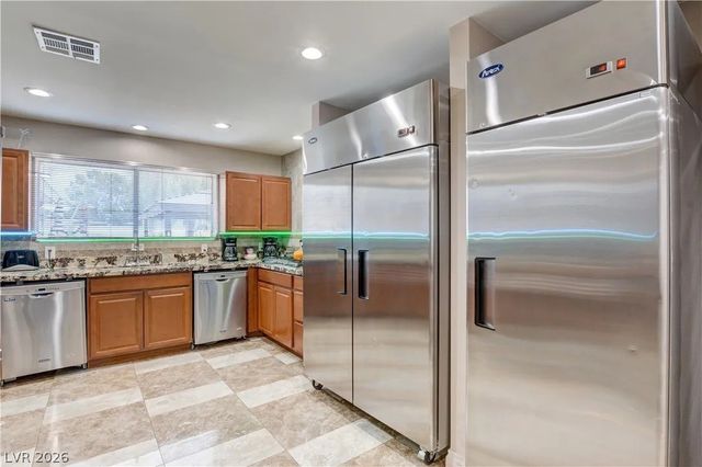 2720 East Quail Avenue, Las Vegas, NV 89120
