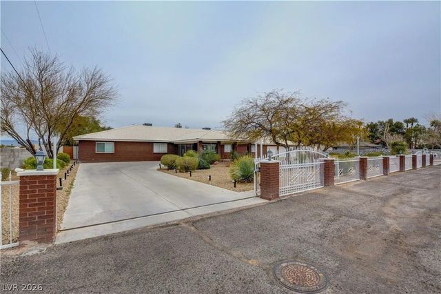 2720 East Quail Avenue, Las Vegas, NV 89120