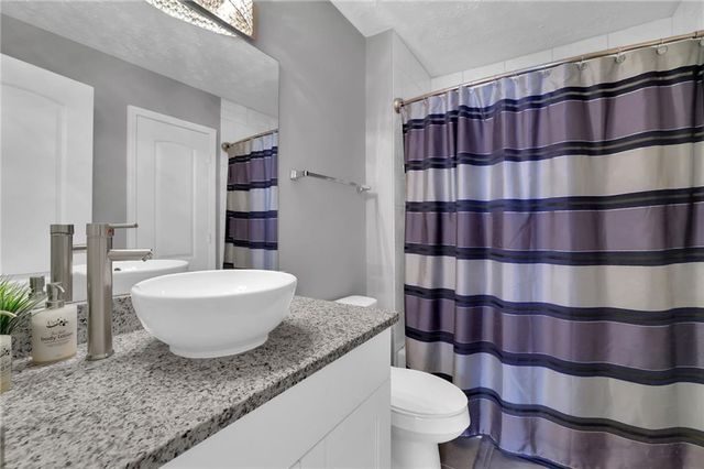 325 Ivy Mill Court, Roswell, GA 30076