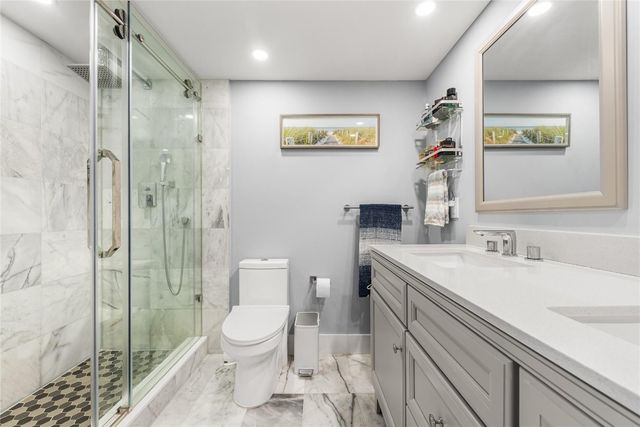 535 Oaks Drive 404, Pompano Beach, FL 33069