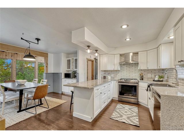 19 E Pine Dr, Bailey, CO 80421