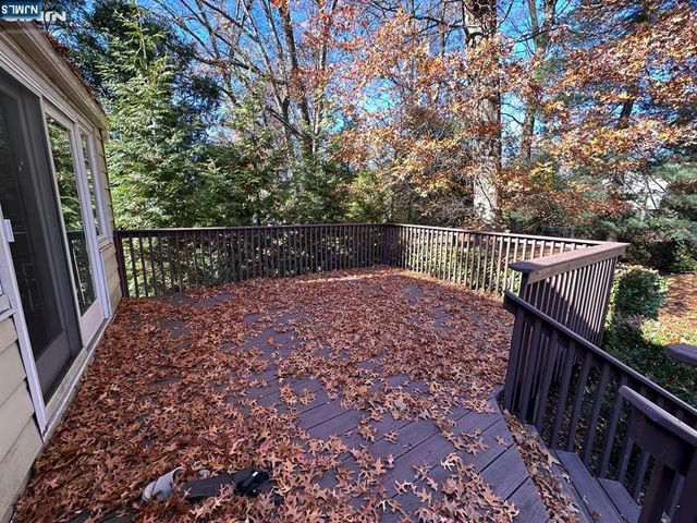 33 Malcolm Court, Tenafly, NJ 07670