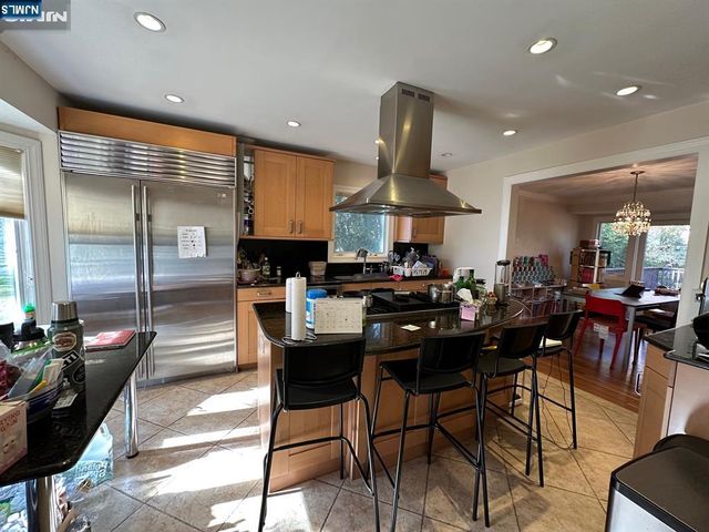 33 Malcolm Court, Tenafly, NJ 07670