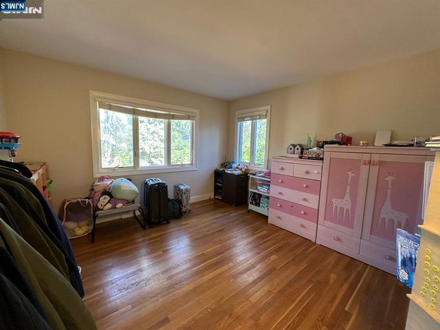 33 Malcolm Court, Tenafly, NJ 07670