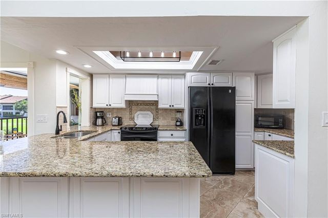 5950 Trailwinds DR 224, Fort Myers, FL 33907
