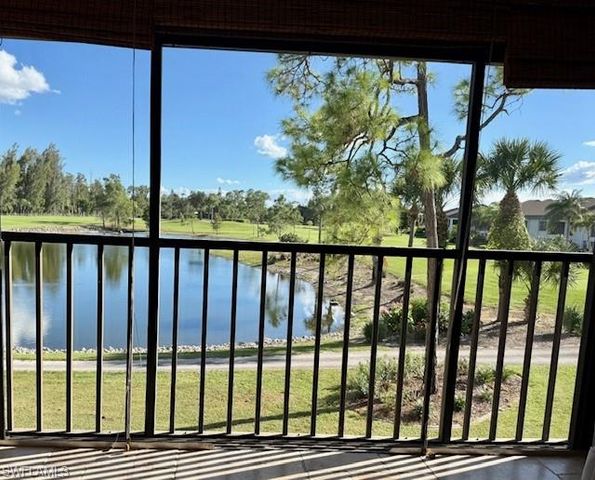 5950 Trailwinds DR 224, Fort Myers, FL 33907