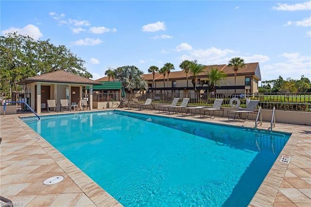 5950 Trailwinds DR 224, Fort Myers, FL 33907