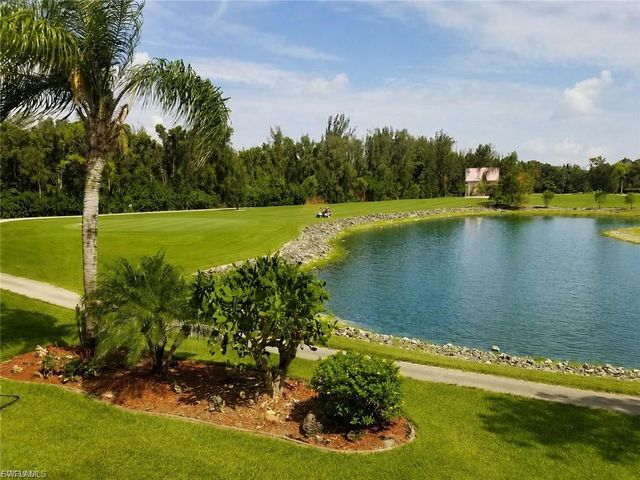 5950 Trailwinds DR 224, Fort Myers, FL 33907