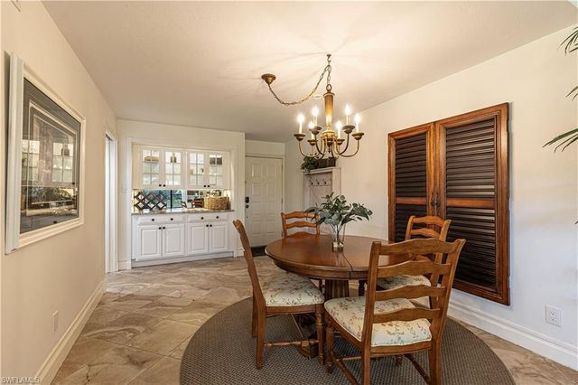 5950 Trailwinds DR 224, Fort Myers, FL 33907