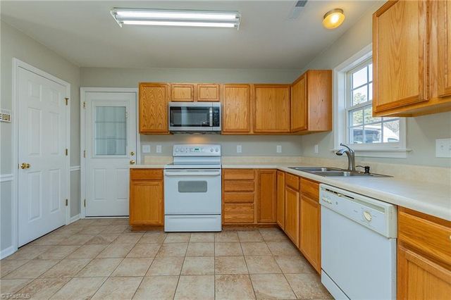 358 Carriage Lane, Linwood, NC 27299