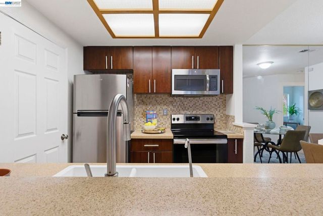 1792 Bevin Brook Dr, San Jose, CA 95112