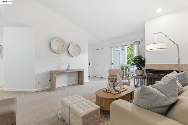 1792 Bevin Brook Dr, San Jose, CA 95112