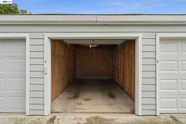 1792 Bevin Brook Dr, San Jose, CA 95112