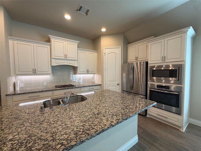 103 Wild Garden Court, Conroe, TX 77304
