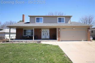38684 Pinebrook Drive, Sterling Heights, MI 48310