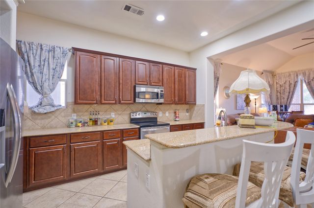 508 Hummingbird Drive, Little Elm, TX 75068