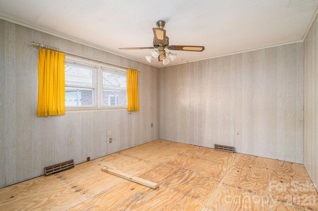 7448 W NC 27 Highway, Vale, NC 28168
