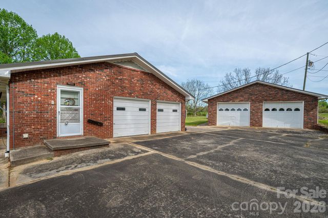 7448 W NC 27 Highway, Vale, NC 28168