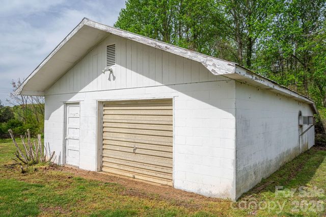 7448 W NC 27 Highway, Vale, NC 28168