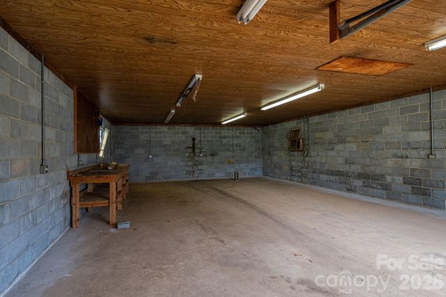 7448 W NC 27 Highway, Vale, NC 28168