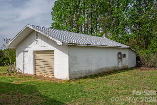 7448 W NC 27 Highway, Vale, NC 28168