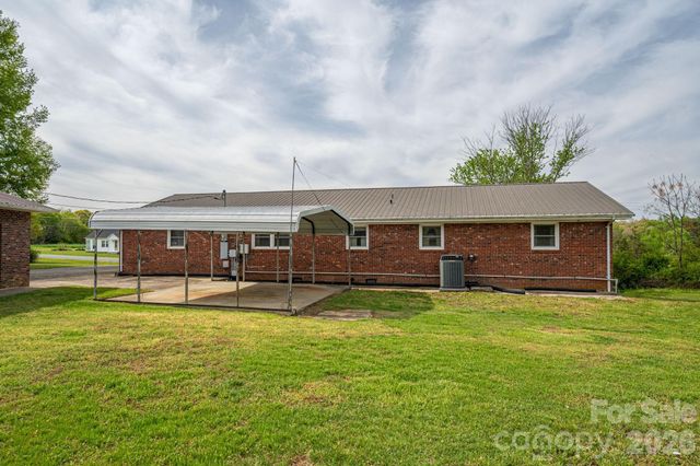 7448 W NC 27 Highway, Vale, NC 28168