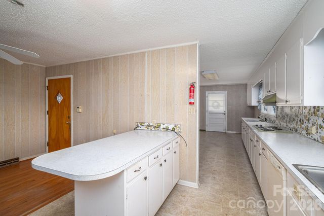 7448 W NC 27 Highway, Vale, NC 28168
