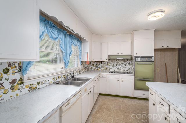 7448 W NC 27 Highway, Vale, NC 28168
