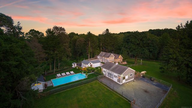 160 Cedar Road, Fairfield, CT 06890