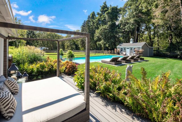 160 Cedar Road, Fairfield, CT 06890