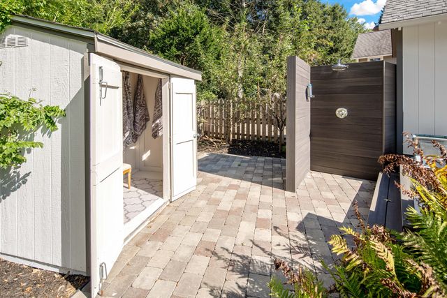 160 Cedar Road, Fairfield, CT 06890