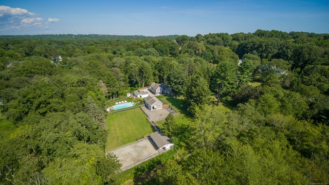 160 Cedar Road, Fairfield, CT 06890