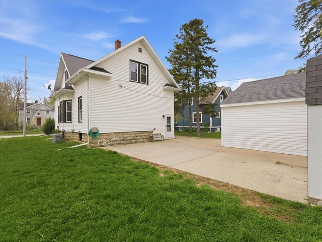 852 Frederick STREET, Oshkosh, WI 54901
