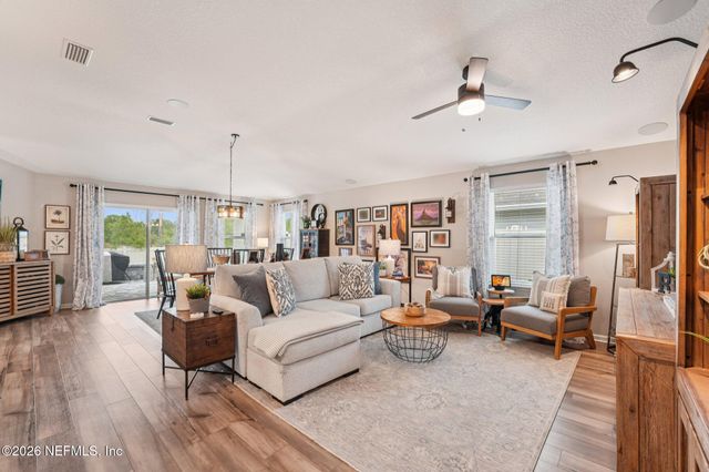 2895 WINDSOR LAKES Way, Green Cove Springs, FL 32043