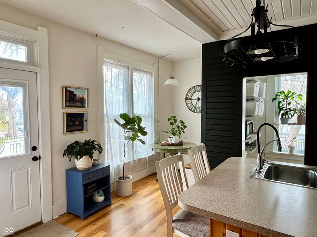 99 N Forsythe Street, Franklin, IN 46131