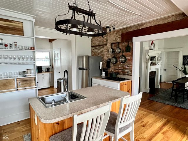 99 N Forsythe Street, Franklin, IN 46131