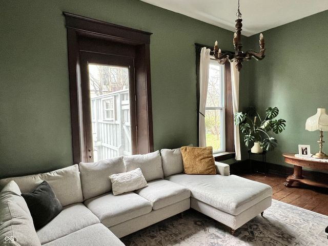 99 N Forsythe Street, Franklin, IN 46131