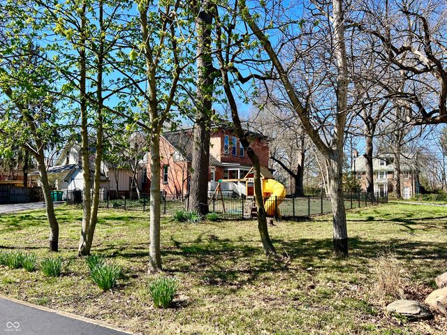 99 N Forsythe Street, Franklin, IN 46131