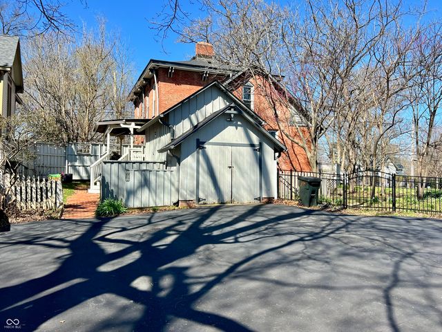 99 N Forsythe Street, Franklin, IN 46131