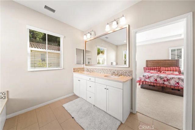 16 Sedgewick, Irvine, CA 92620