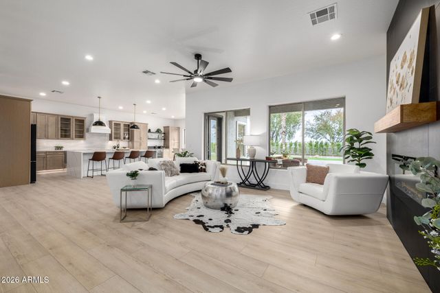 20901 S HADRIAN Way, Queen Creek, AZ 85142