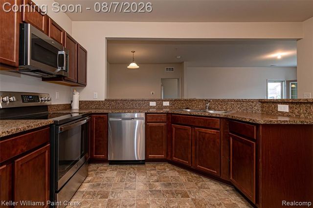 22080 Andover Drive 94, Macomb, MI 48042
